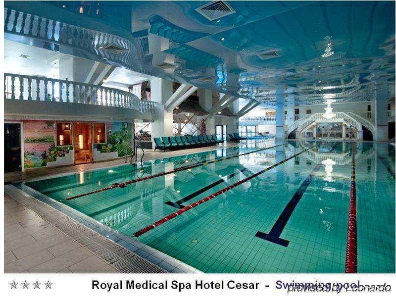 Royal Medical Cezar Hotel Трускавец Екстериор снимка