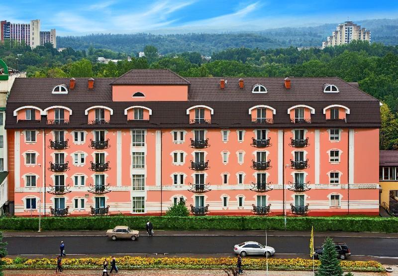 Royal Medical Cezar Hotel Трускавец Екстериор снимка